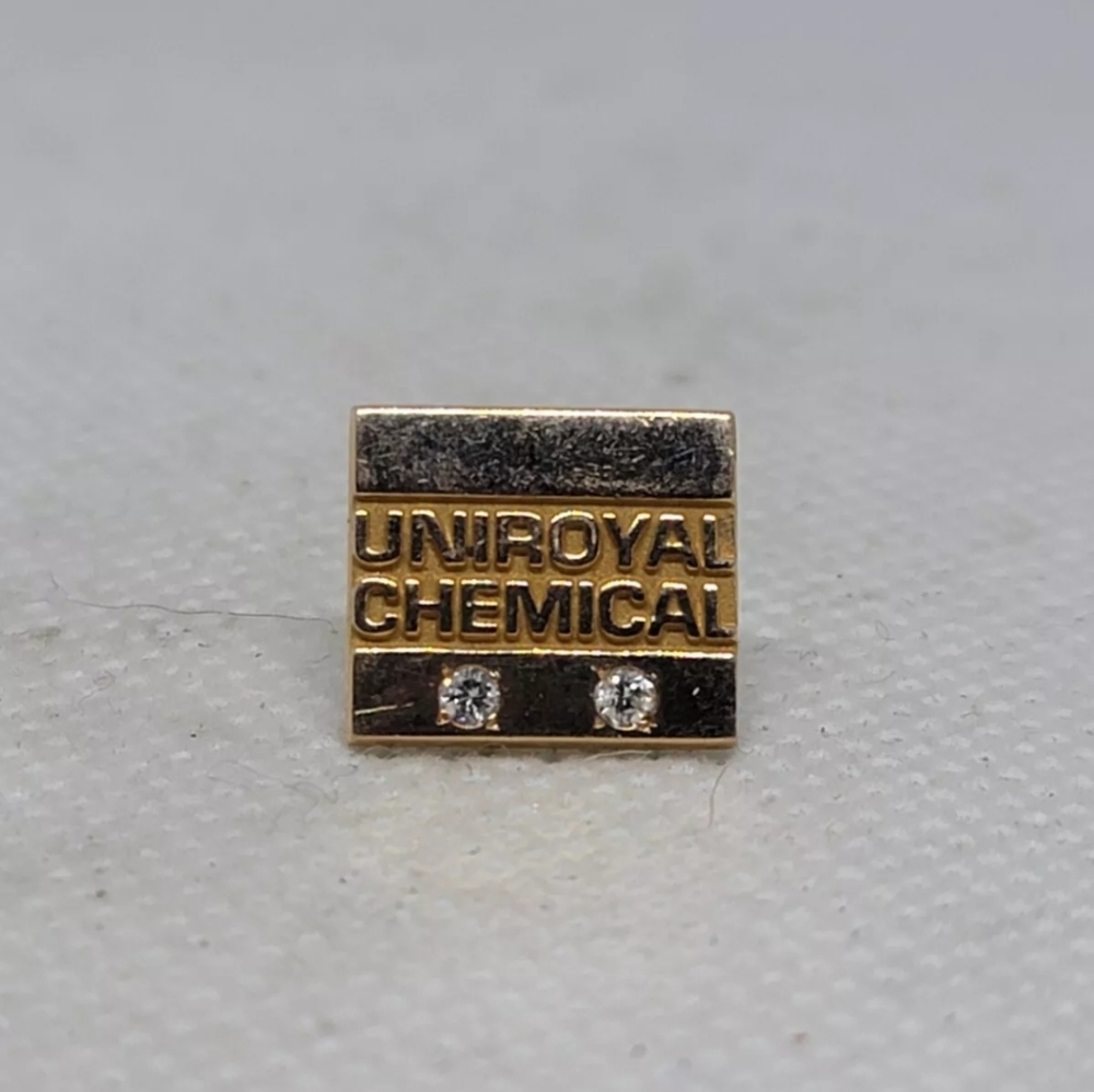 Uniroyal Chemical Company 14K gold Pin